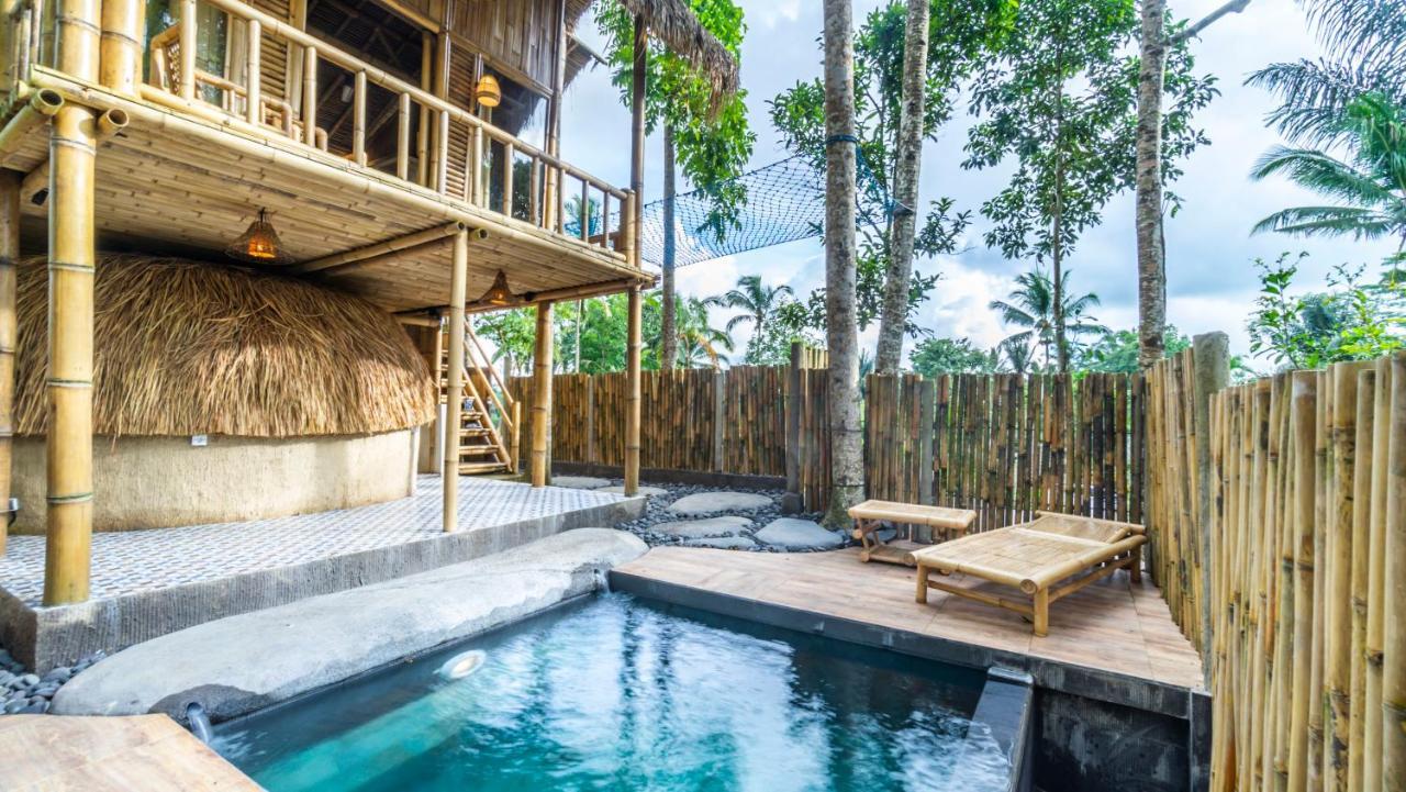 Iyume Villas テガララン エクステリア 写真