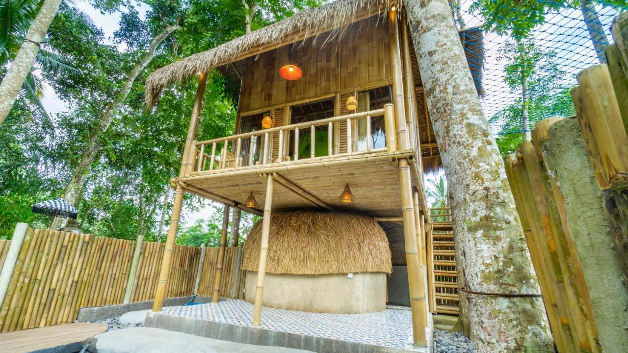 Iyume Villas テガララン エクステリア 写真